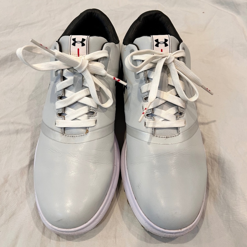 Under Armour Performance Spikeless Golf Shoes